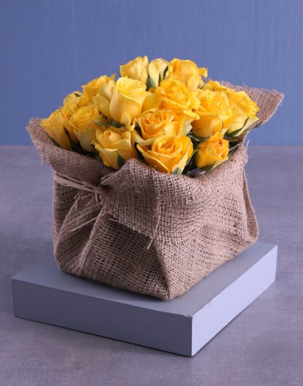 Yellow Roses Galore In Box