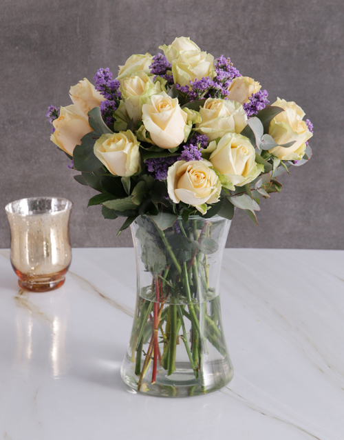 roses Cream Roses In Clear Vase