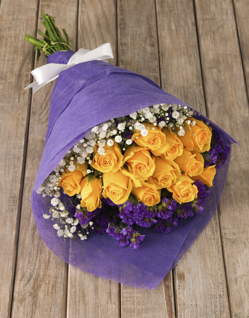 Elegant Yellow Rose Bouquet