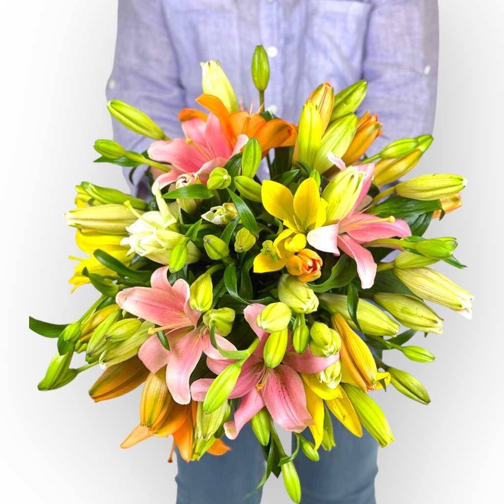 Kiss Blush Lily Bouquet