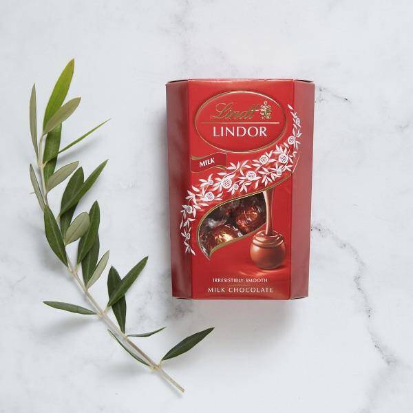 Lindt Lindor Cornet Milk Chocolate 200g