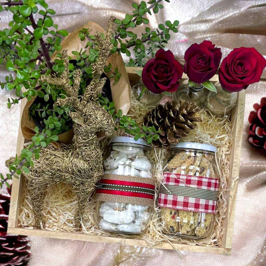 Seasons Greetings Gift Box