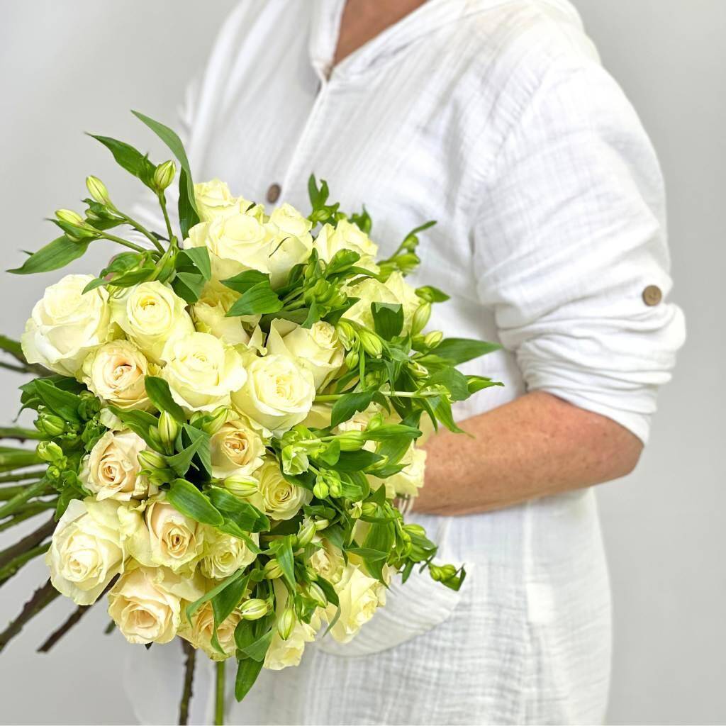 White Oasis Rose Bouquet